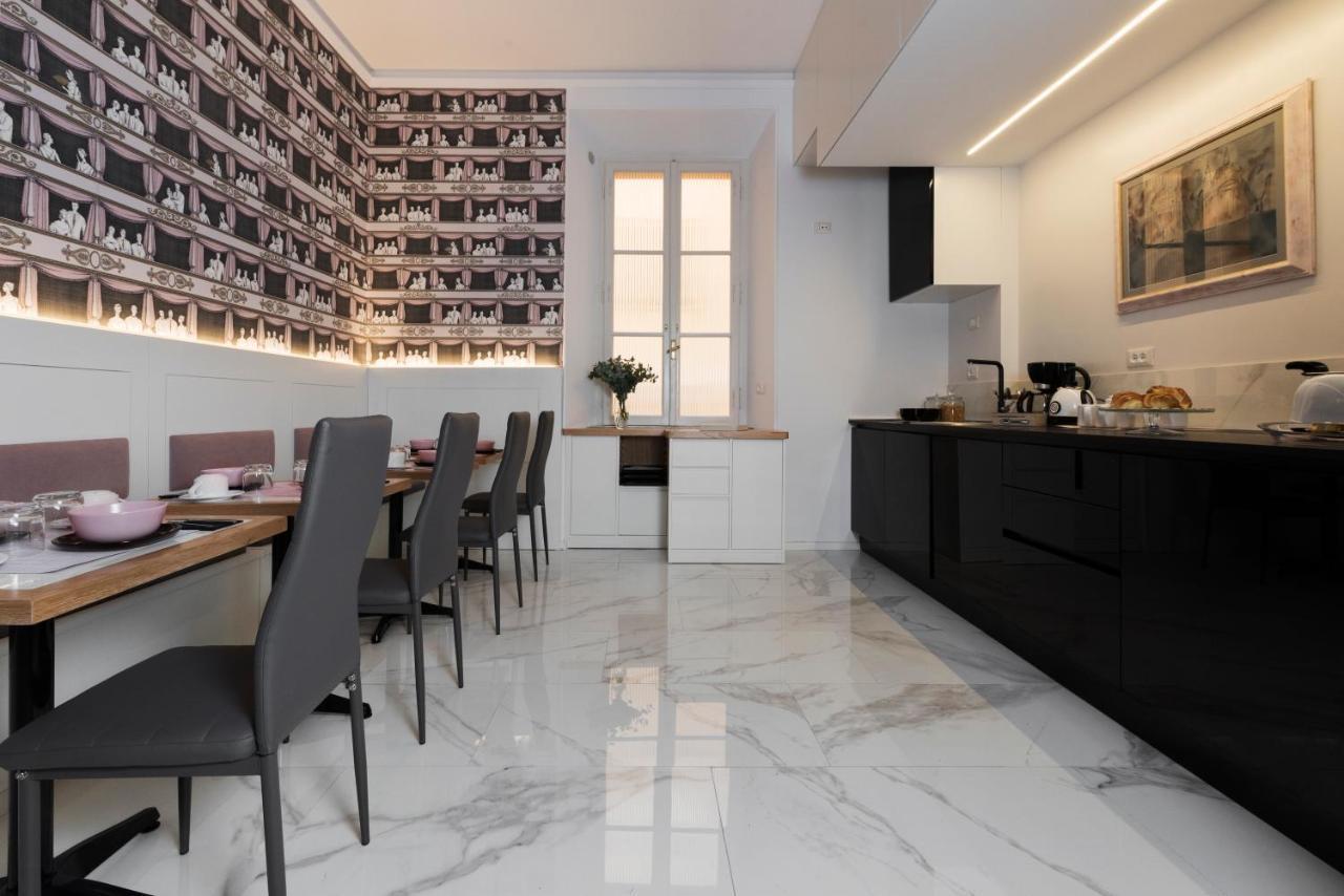 Cavour Suites Guest House روما المظهر الخارجي الصورة